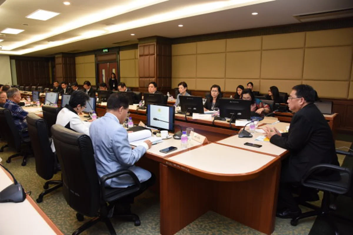 แรงงานเฮถ้วนหน้า  คณะกรรมการไตรภาคีเคาะขึ้นค่าจ้างขั้นต่ำทั่วประเทศ เฉลี่ย5-22บาทชลบุรี ระยอง ภูเก็ตสูงสุด 325 บาท 3 จังหวัดชายแดนใต้ต่ำสุด