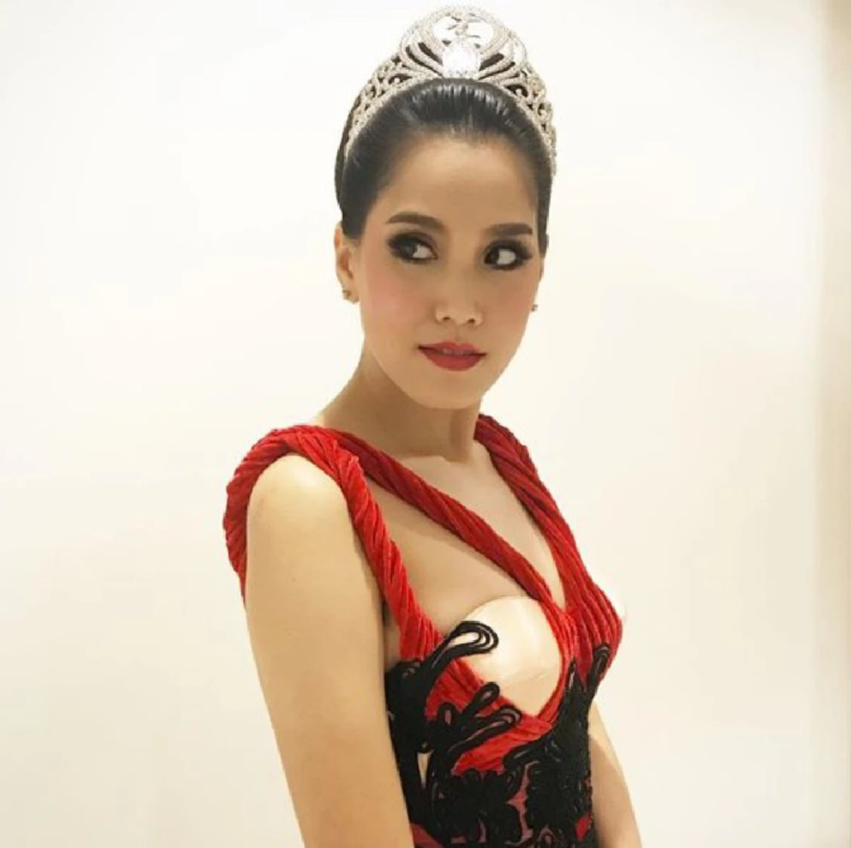 ยังจำได้ไหม!!! ส่องภาพปัจจุบันอดีตนางงาม "จันจิรา จันทร์โฉม " สวยไม่สร่าง บอกเลยปัจจุบันกาลเวลาก็ทำอะไรเธอไม่ได้