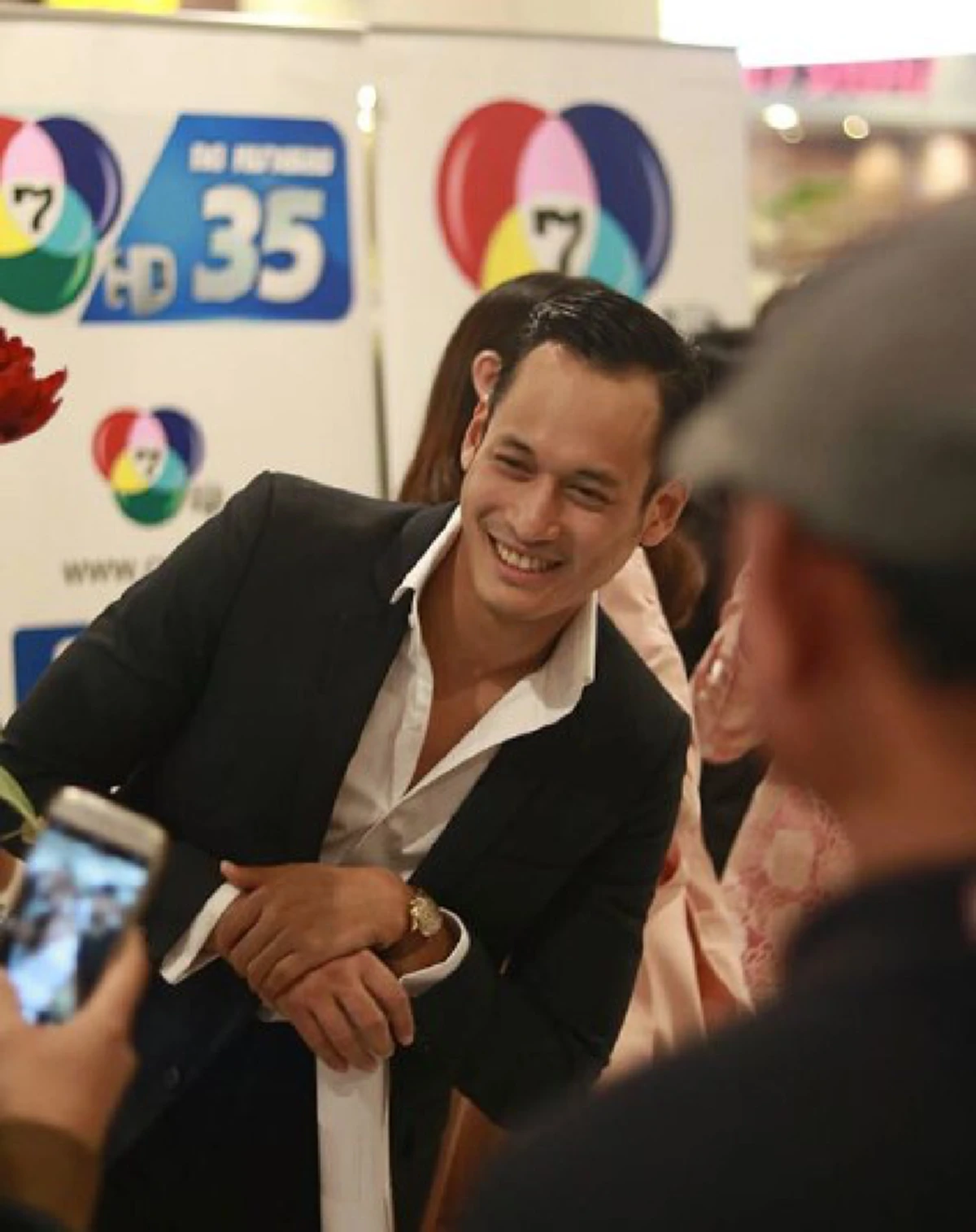 หายไปจนเกือบลืม!!! เปิดภาพปัจจุบัน "นักแสดงชื่อดัง" หลังงานหด ไม่ค่อยมีผลงานทางหน้าจอ ล่าสุดเปลี่ยนไปหนักมาก!