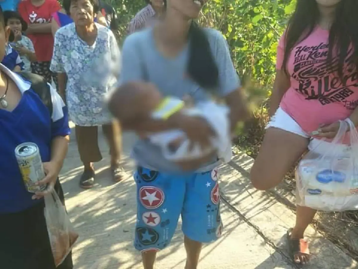 รพ.บางบ่อปัดทวงค่าคลอดลูก ต้นเหตุบีบคั้นชีวิตสาว คิดสั้นผูกคอหนีปัญหาเครียด สธ.สั่งสอบเชิงลึกเพิ่ม