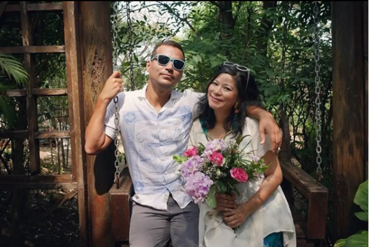 คนนี้นี่เอง !!! เผยโฉมหน้า "ว่าที่เจ้าสาว" ของ เรย์ แมคโดนัลด์ ที่ฝ่ายชายคุกเข่าขอแต่งงานไปหมาดๆ หลังคบกันนาน 10 ปี !!! (ชมภาพ)