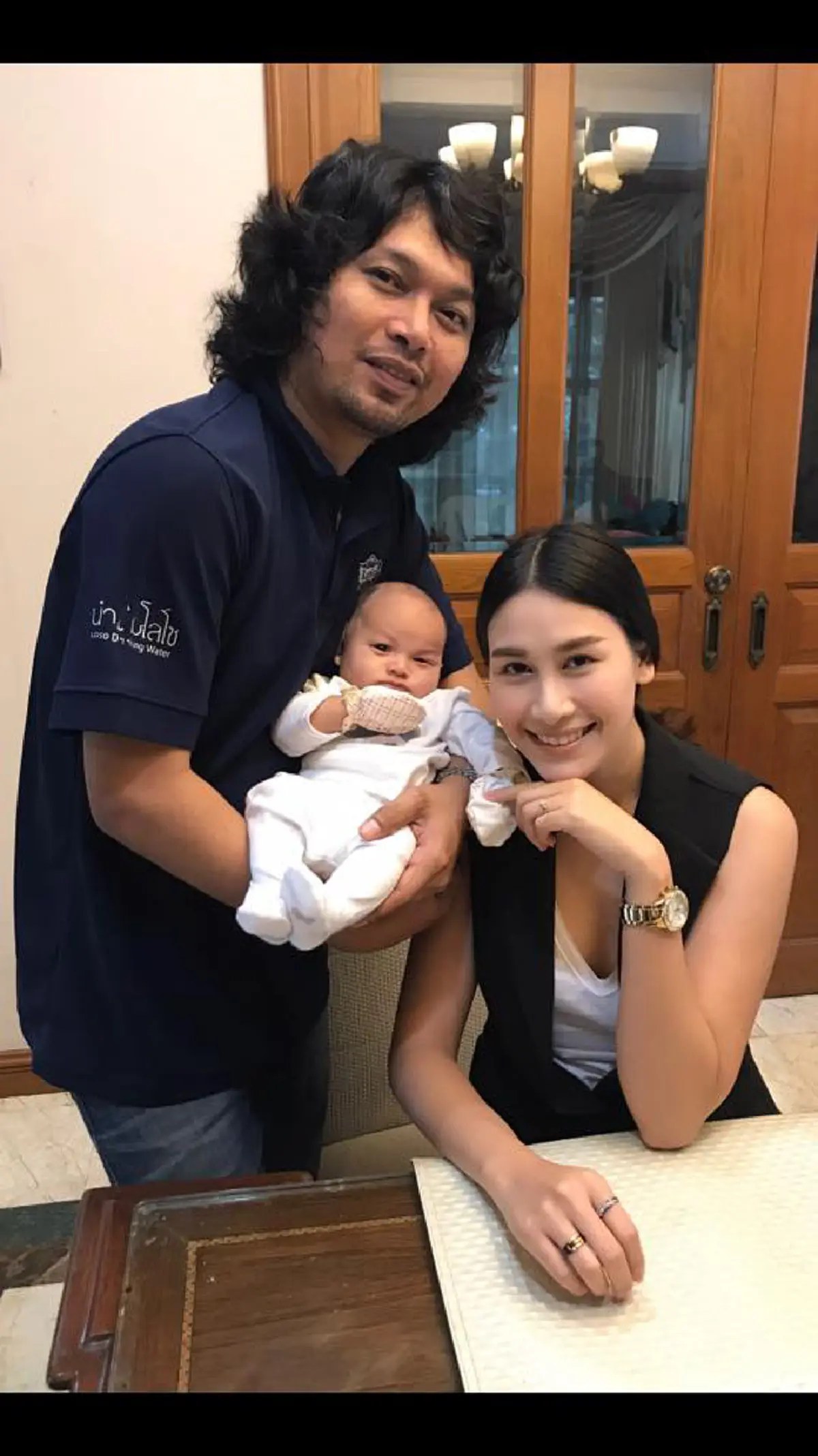 เงิบตาแตก!!! \"เสก โลโซ\"เผยวันที่ถ่ายรูป \"น้องลีออง\"วันแรก โซเชียลอึ้งคลอดตั้งนานแล้วจ้า พร้อมเผยชื่อจริงเต็มๆ!!!(รายละเอียด)