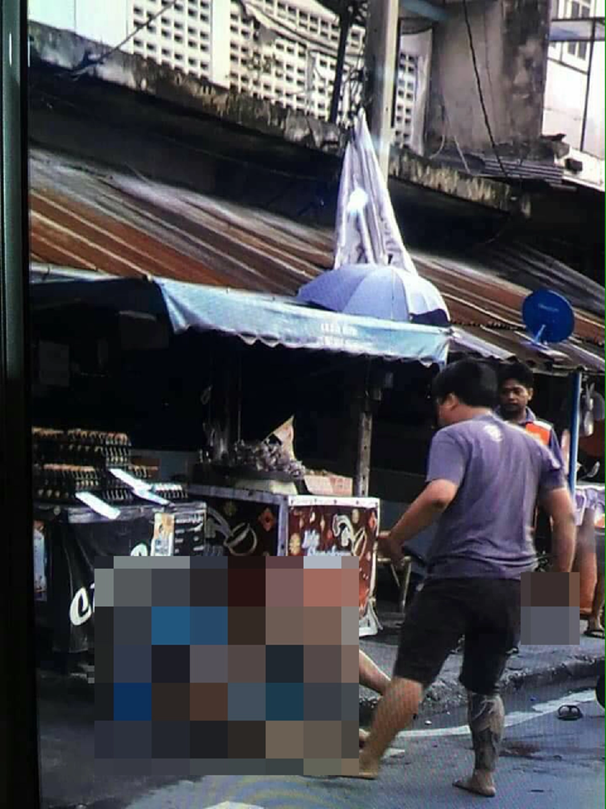 ตอนรดน้ำศพพ่อ พ่อมีน้ำตาไหลออกมาตลอด.. เปิดใจลูกสาวพ่อถูกกระหน่ำแทง 16 แผลดับ ก่อนคู่อริเตะหน้าและตะโกนหยามหน้ากลางฝูงชน เผยที่แท้คือคนสนิท!