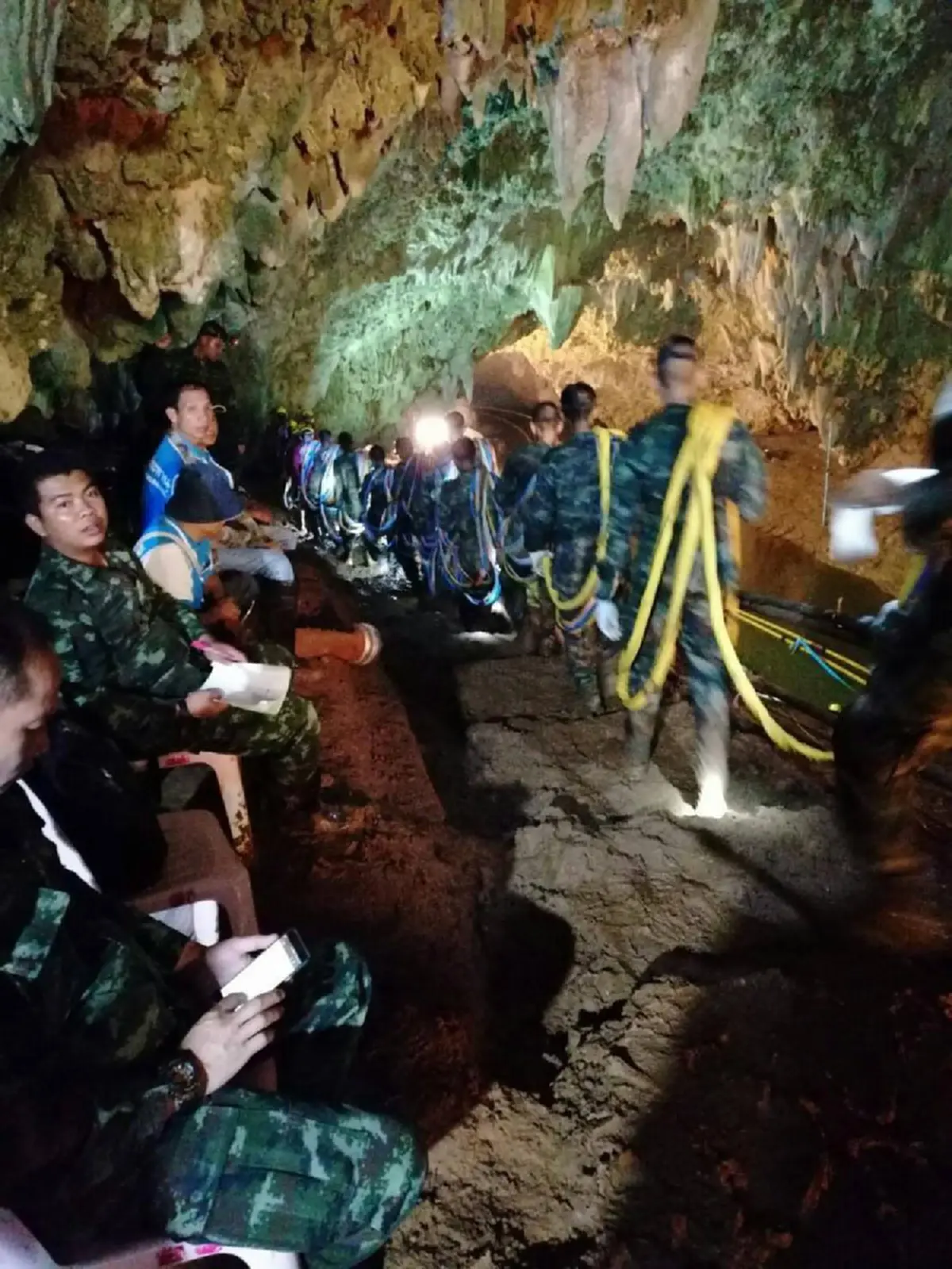 จัดหนักจัดเต็ม!!! ชาวเน็ตสรุปความเคลื่อนไหวเรื่อง "ถ้ำหลวง" ตั้งแต่วันแรกจนถึงล่าสุด และคุณจะมีเรื่องน้ำตาไหลไปอีกหลายวัน !!