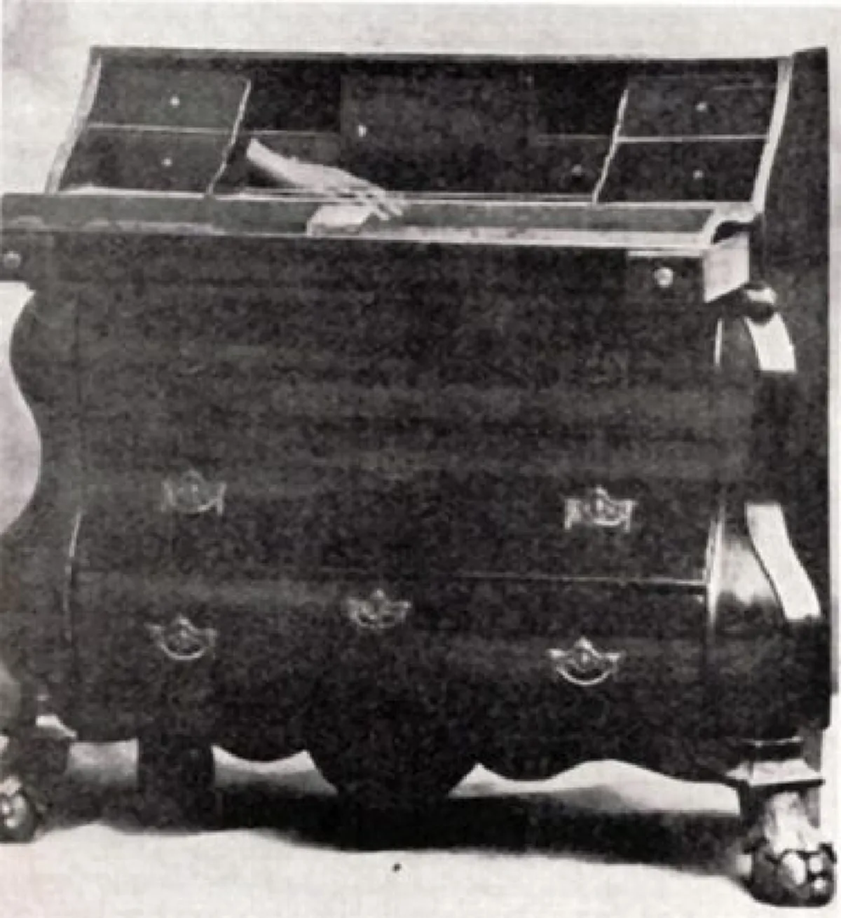 ดูแล้วอาจนอนไม่หลับ!!! เปิด 13 ภาพหลอน ติดวิญญาณ ที่น่ากลัวที่สุดเท่าที่เคยมีมา ที่จนถึงทุกวันนี้ยังหาคำอธิบายไม่ได้!!!(รายละเอียด)