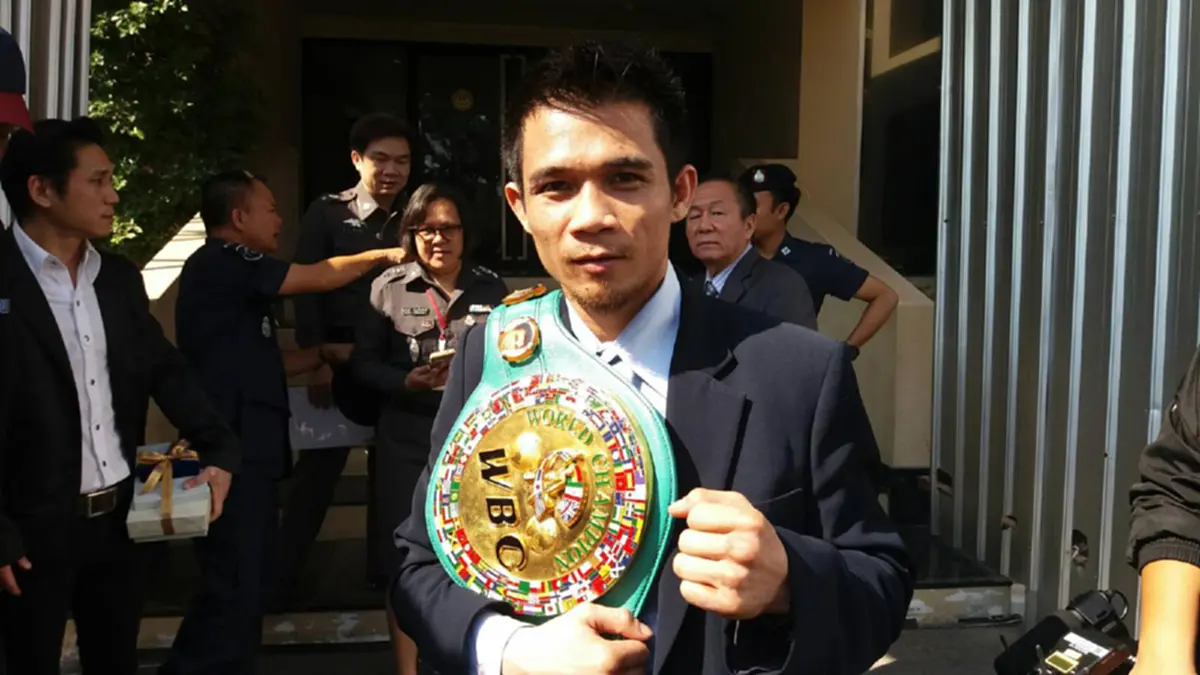 ถึงกับใส่นวมคุย !!! "พล.อ.ประยุทธ์" พบกับ "เจ้าแหลม ศรีสะเกษ" แชมป์มวยโลก พร้อมเผยเรื่องสุดน่ายินดี เจ้าตัวรู้สึกตื้นตัน (รายละเอียด)