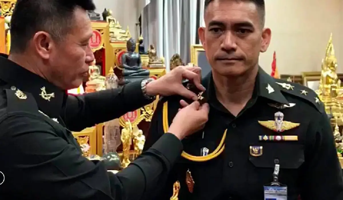 น่ายินดียิ่ง "ผู้พันเบิร์ด" โพสต์วันเกิดมีแต่ข่าวดีๆ กราบเท้าพ่อสุดอบอุ่น รับข่าวสำคัญได้เลือนชั้นยศ "พันเอกพิเศษ"