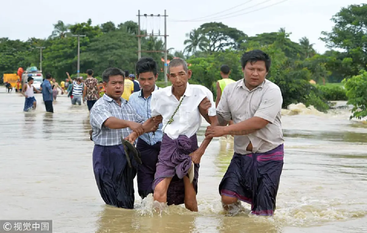 พม่าสั่งอพยพ 5 หมื่นคน หนีน้ำท่วมกว่าร้อยหมู่บ้าน ยังไม่มีรายงานผู้เสียชีวิต (คลิป)