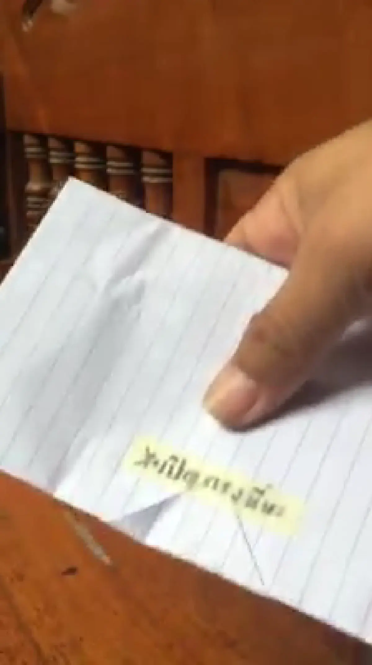 คุณพ่อโพสต์โชว์จดหมายจากลูกสาว น้ำตาจะไหลด้วยความซึ้ง เปิดอ่านมาถึงกับหัวเราะร่าไปทันที