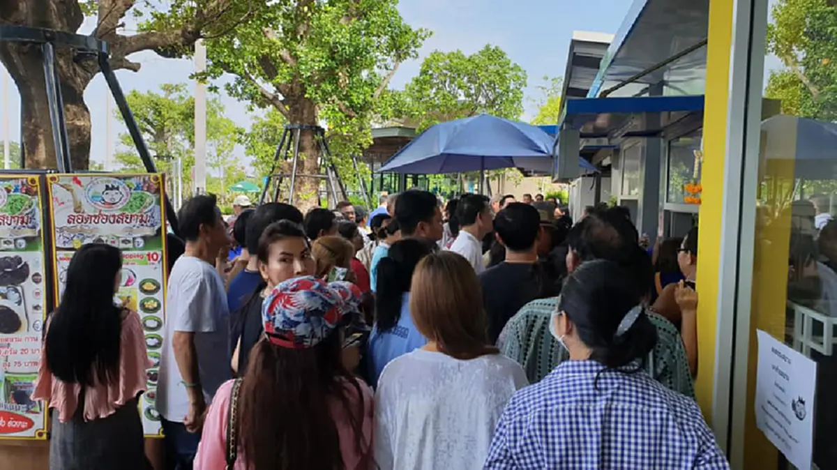 "อัจฉริยะ"นัดบุกกองสลากท้าสอบหวย 90 ล้าน แฟนสาว"พีท"สวนทันทีมีเดือดปุด เราไม่ใช่พวกลวงโลก