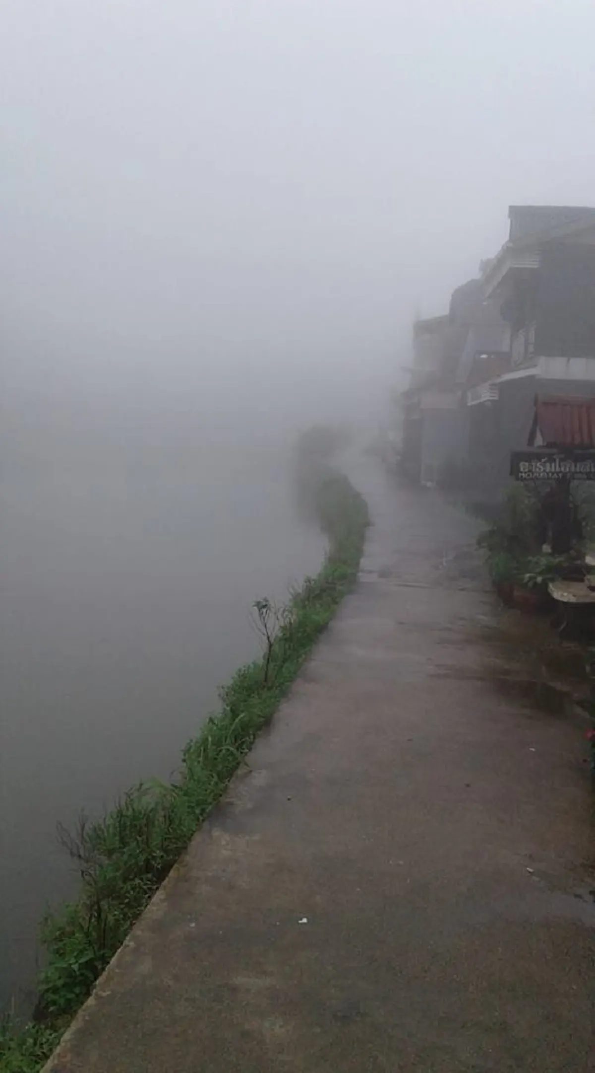 จับตาอากาศ! อุตุเผยเหนือ-อีสานอุณหภูมิลด กรุงเทพฯเริ่มเย็นกับมีฝน