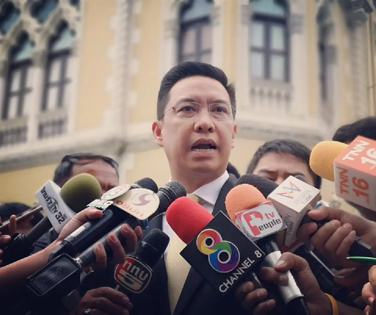 ลุยหน้าพลิกโฉมไทยแลนด์ "พลังประชารัฐ" ตั้งสถาบันสร้างผู้นำรุ่นใหม่