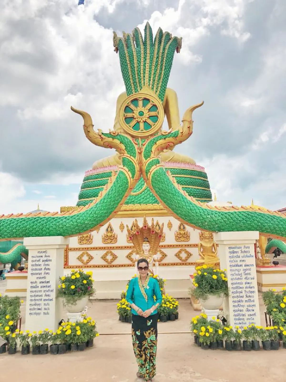 มาเเล้วงวดนี้ พี่นาง-ศิริพร เสี่ยงเซียมซีได้เลขเด็ด 2 ตัว (คลิป)