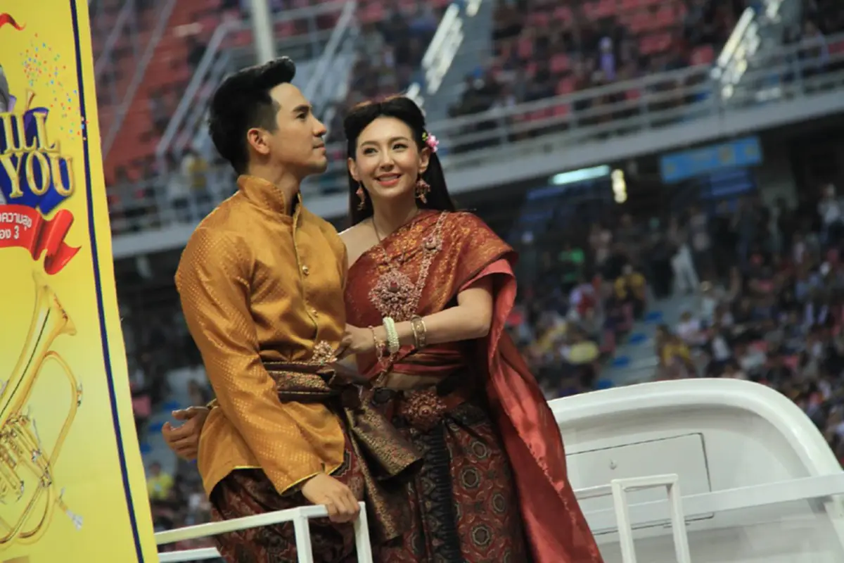 #ดราม่าสนั่น!! "โชเชียลแทบแตก" มาดูปฏิกิริยา "เวียร์" หลัง "เบลล่า - โป๊ป" หวานบุพเพสันนิวาส งาน 48 ปี วิก 3 !! (ชมภาพ)