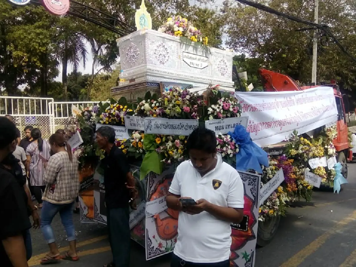 เพจดาร์คเปิดคลิปโต้เดือด"โจ้ สปอตไลท์" จับผิดตร.อ้างโยนปืนเหยื่อตร.ภูเก็ตวิสามัญทิ้งเจตนาบิดคดี