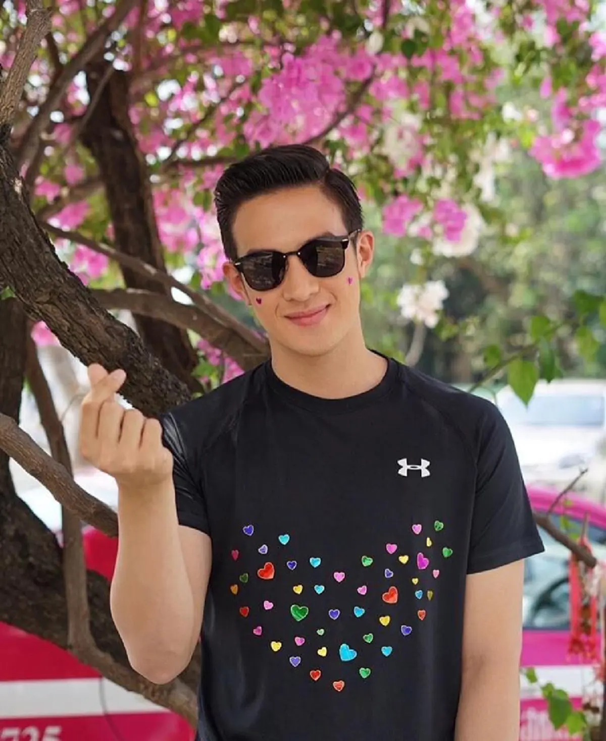 เปิดใจหมดเปลือก! พระเอกหนุ่มชื่อดัง "เจมส์ มาร์" หลังมีข่าวลือ เป็นทายาทนักธุรกิจหมื่นล้าน (รายละเอียด)