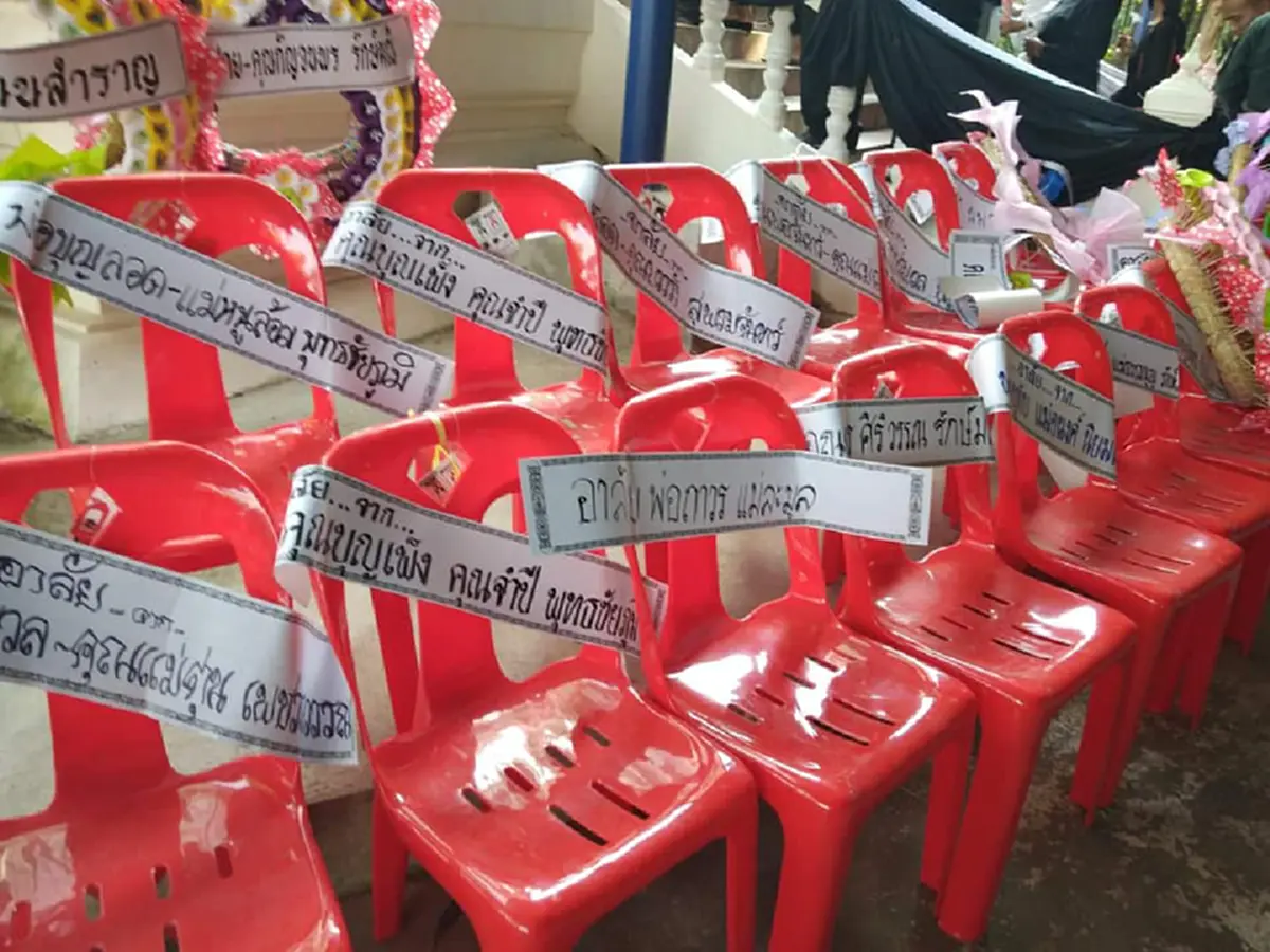 น่าเอาแบบอย่าง! พระสงฆ์ชื่นชม "พวงหรีดยุคใหม่" ไม่ใช่แค่ตั้งสวยงาม แต่นำไปใช้ประโยชน์ต่อได้