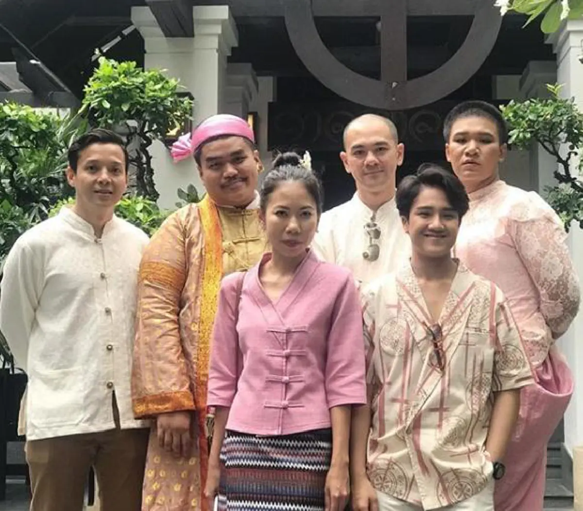 วิวาห์สายฟ้าเเลบ! "ลัท นลัท" รองแชมป์ MasterChef เข้าพิธีแต่งงานอย่างเรียบง่าย ที่บ้านเกิด! (ชมภาพ)