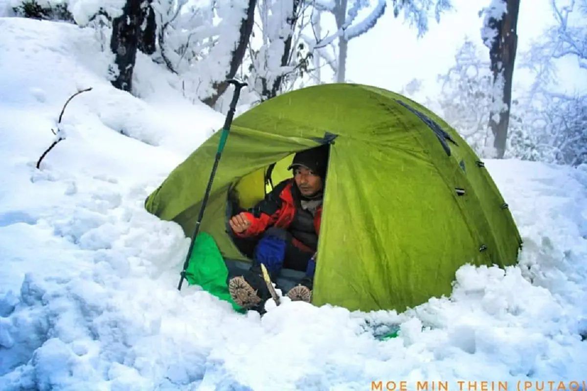 ฮือฮาสุดๆ ชมภาพเทือกเขา “คากาโบราชี” ในพม่า หิมะตกขาวโพลนสวยงาม งานนี้ไม่ต้องไปไกลถึงยุโรปแล้ว