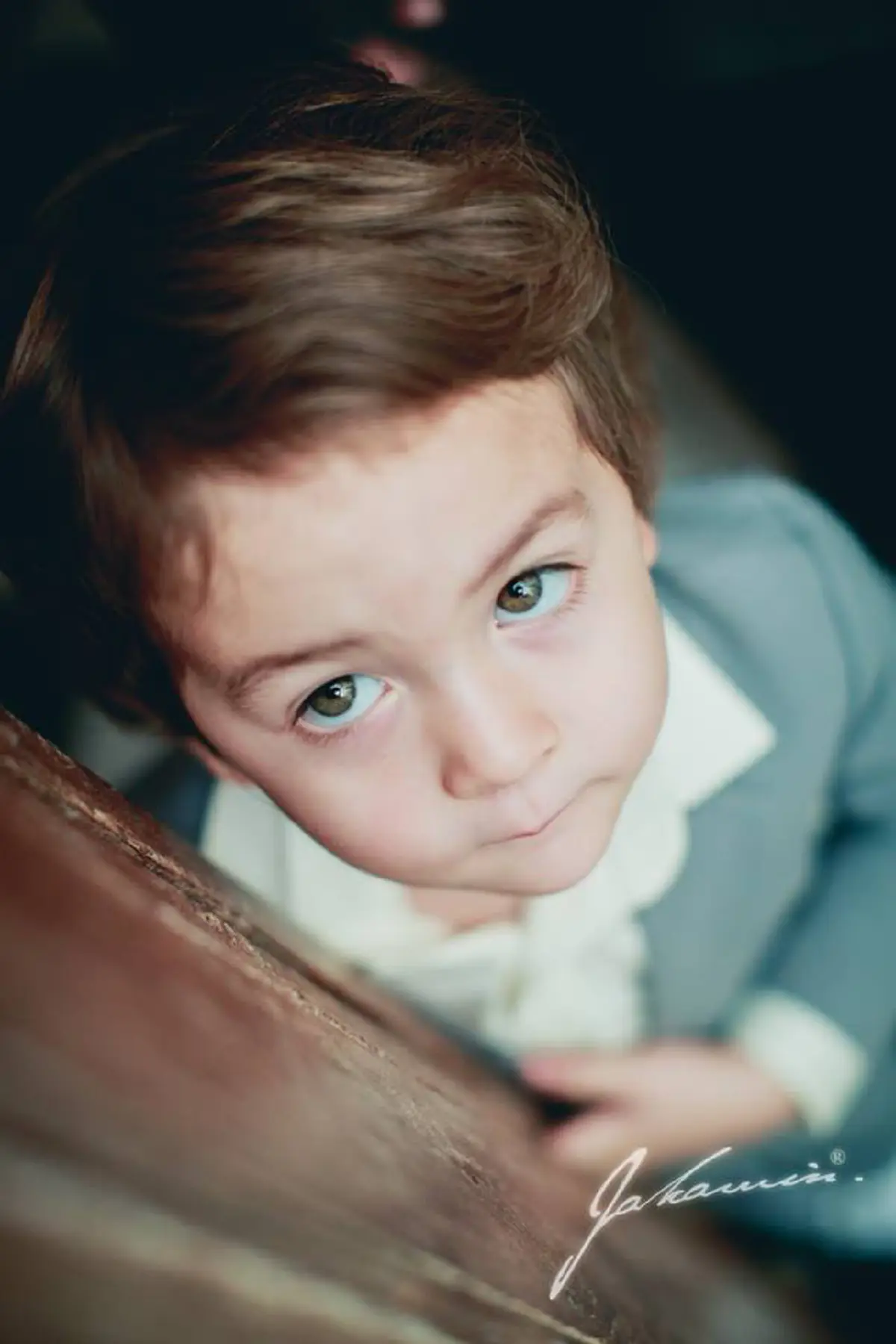 ฉายแววหล่อตั้งแต่เด็ก "น้องลูก้า" ลูกชาย "พอลล่า เทเลอร์" หล่อสะกดทุกสายตาแบบนี้ใครจะอดใจไหว