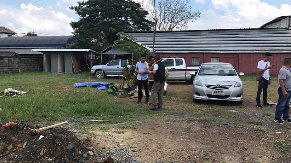 สะเทือนขวัญ! พบชิ้นส่วนสมองเเละกะโหลกมนุษย์ ข้างร้านอาหารตามสั่ง!