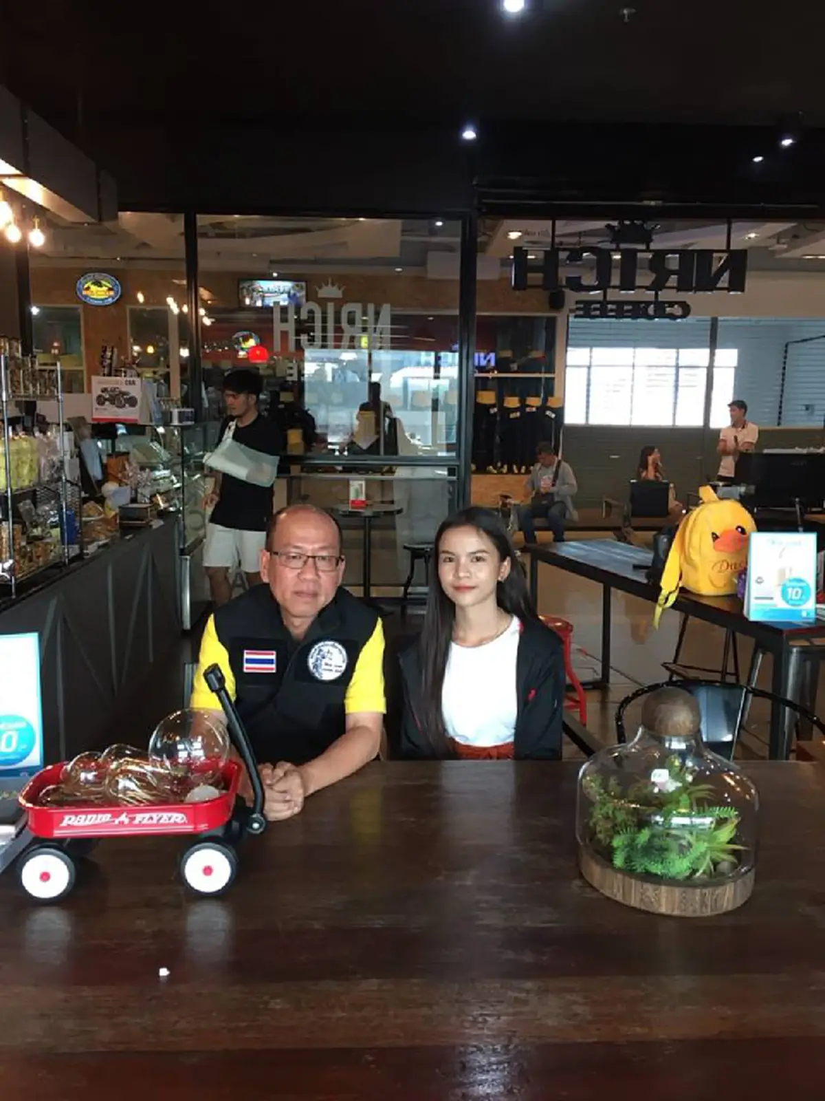 ความคิด ทัศนคติดีมากๆ เมื่อ "อาม ชุติมา" ตอบคอมเมนต์แฟนคลับเตือนว่าช่วงนี้อย่าทำตัวร่าเริงจะทำลายความน่าสงสาร บอกเลย เอาอยู่!