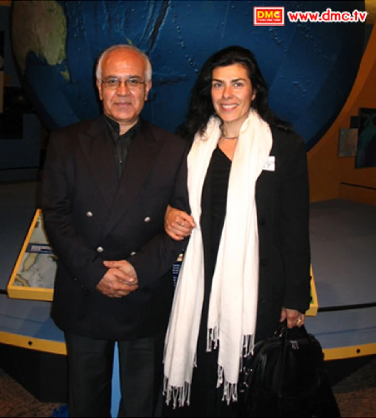 ก็คนในประเทศเขาไม่เอาแล้วไง!?!? "นาเดีย ทาร์ซี" ทนไม่ไหวรู้ข่าววัดพระธรรมกาย  ด้วยความห่วงใยพยายามแจ้งข่าวให้สื่อนานาชาติทราบ !