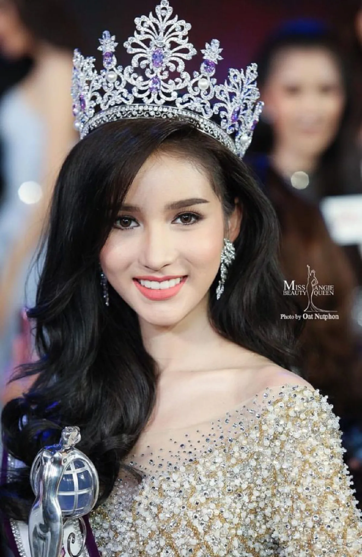 ***แทบไม่อยากเชื่อ !!! 9 เรื่องสุดพีคของ "โยชิ รินรดา" สาวเทียมที่สาวแท้อย่างเราๆยังต้องยอมเธอ บอกเลยหนุ่มๆห้ามพลาด !?