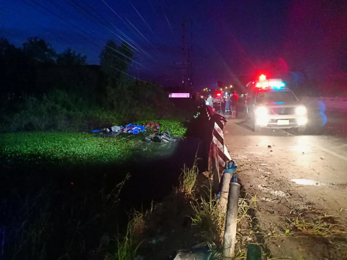 ไม่ได้คนนี้คงแย่ ชื่นชมหนัก ๆ "ดาบตร.ทางหลวง" ลุยช่วย6ชีวิตรถตกสะพานจมน้ำ ไม่แค่นั้นตามดูแลถึงรพ.ญาติเห็นหน้าน้ำตาซึม