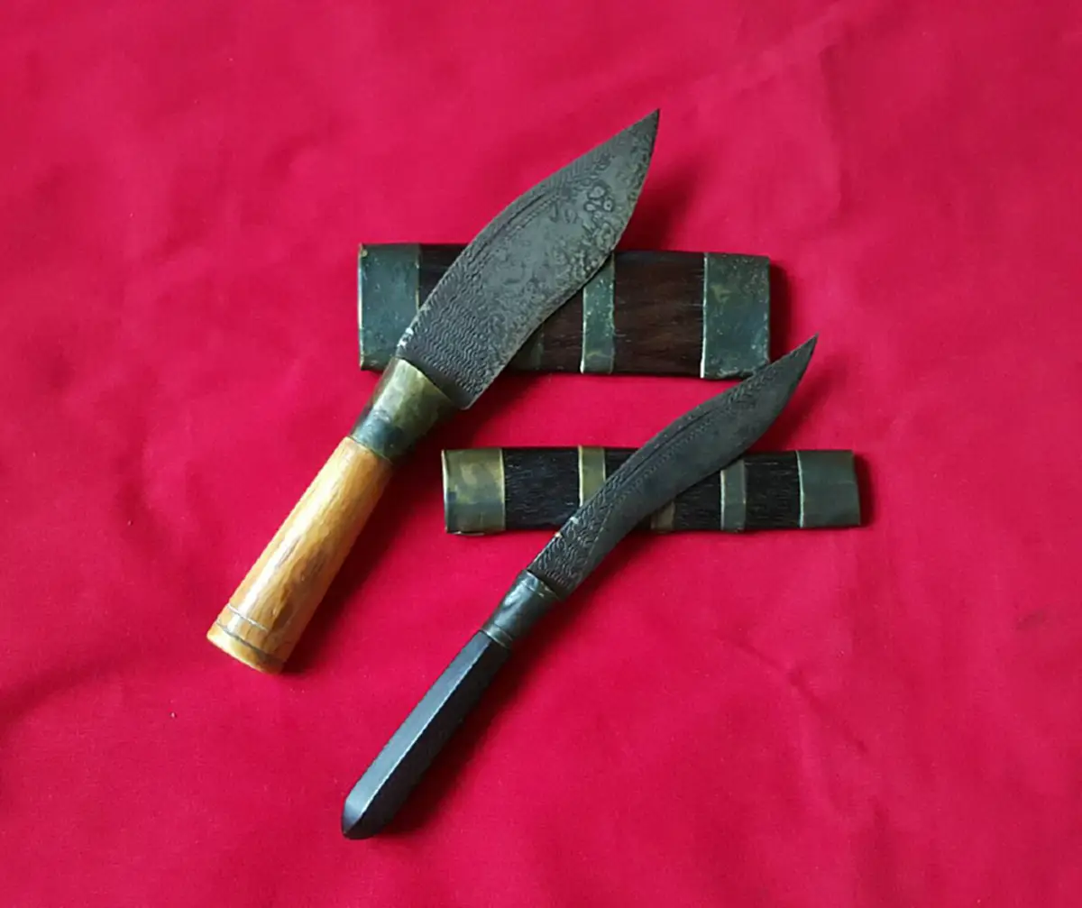 ปฐมบท..มีดหมออันลือชื่อ "หลวงพ่อรุ่ง วัดหนองศรีนวล" ลูกพี่ลูกน้อง "หลวงพ่อเดิม" คุ้มครองได้ทุกอย่าง อานุภาพ๑๐๘ ประการ..