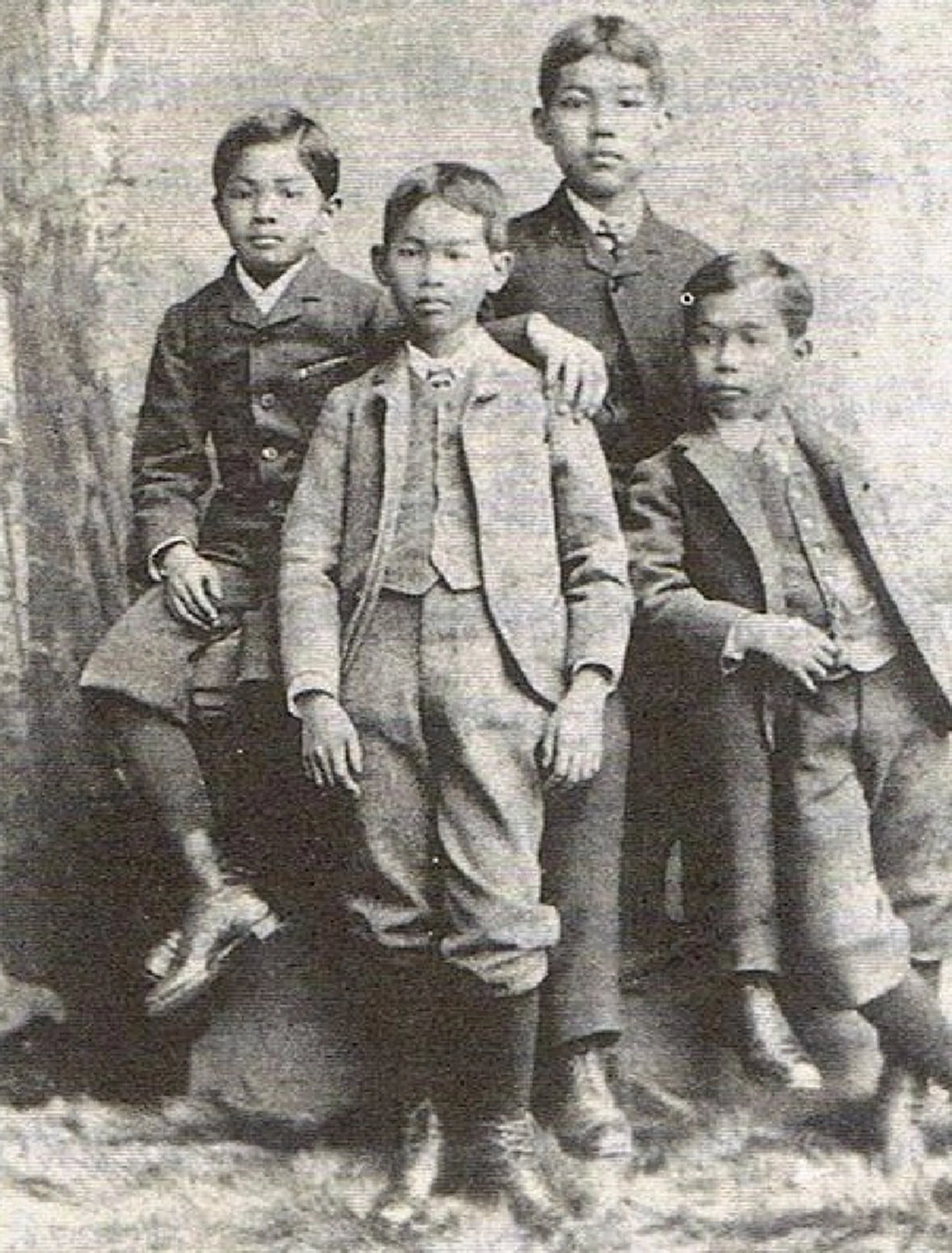 เปรียบดั่งเพชรประดับพระมหามงกุฎ!! น้อมรำลึกวันสิ้นพระชนม์ "พระองค์เจ้าจิรประวัติวรเดช" จอมพลพระองค์แรกแห่งสยาม #พระบิดาแห่งกองทัพบกไทย !!