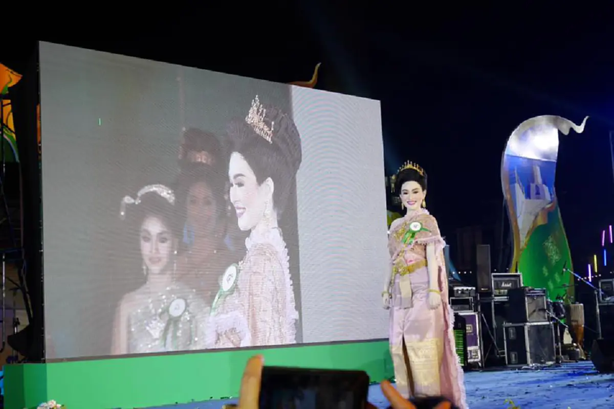 แปลงโฉมนางนพมาศ พอกขาวทั้งตัวแต่งออกมาสวยงามพร้อมชิงตำแหน่ง!