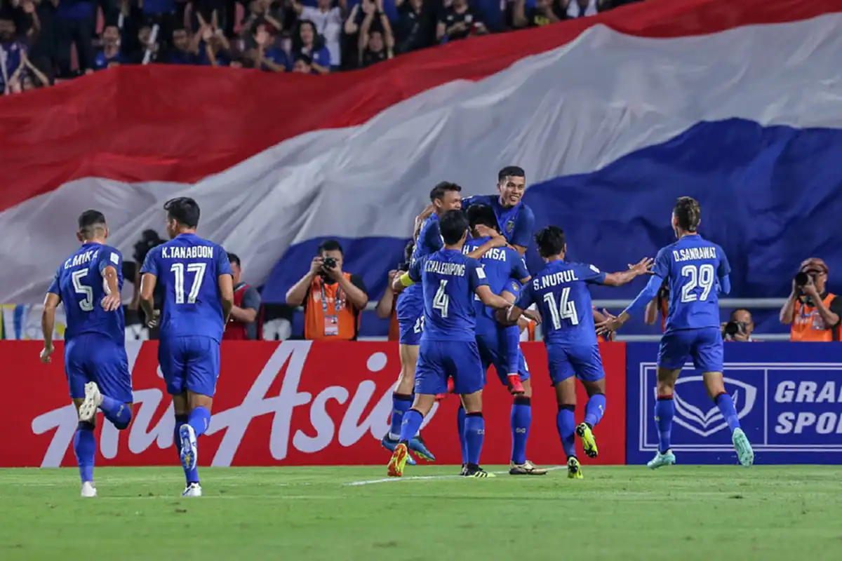 5ธ.ค.พร้อมดวลเเข้ง เปิดขายบัตรพรุ่งนี้วันเเรก "ช้างศึก" เปิดบ้านปะทะ "เสือเหลือง"รอบรองฯ"ซูซูกิคัพ"