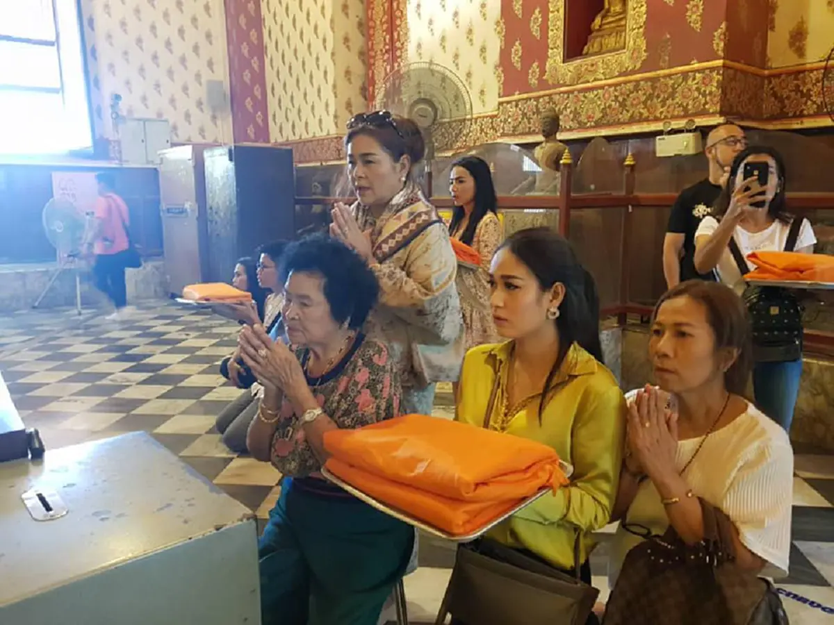 \"น้องแนท\" สาว 2คนสวย ไม่สนเงินยอมความ นำไปบริจาค \"โรงพยาบาลพระนครศรีอยุธยา\" กู้ศักดิ์ศรีคืน แม้กายจะเป็นหญิงแต่ใจเธอแมน!