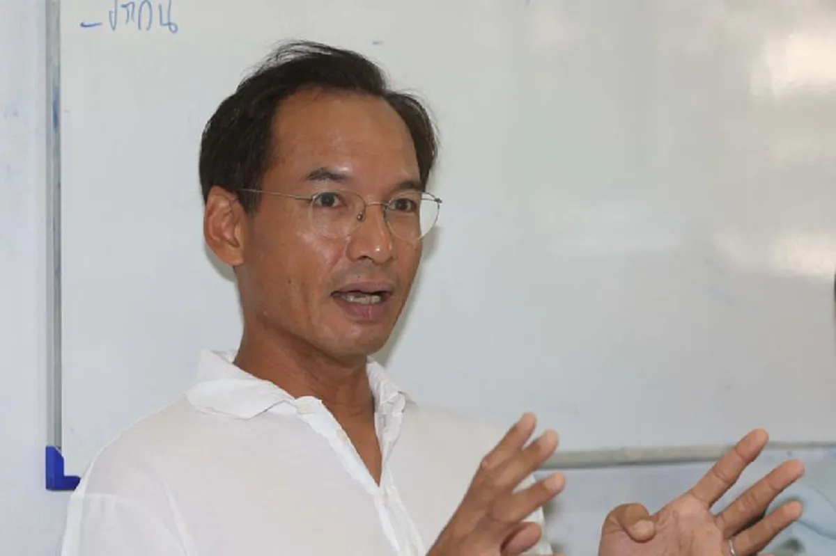 ท่าที “กรณ์” มิตรภาพต่อกองทัพ..สวนทาง “มาร์ค” ใครสร้างสรรค์-ไม่สร้างสรรค์ ชัดเจน!