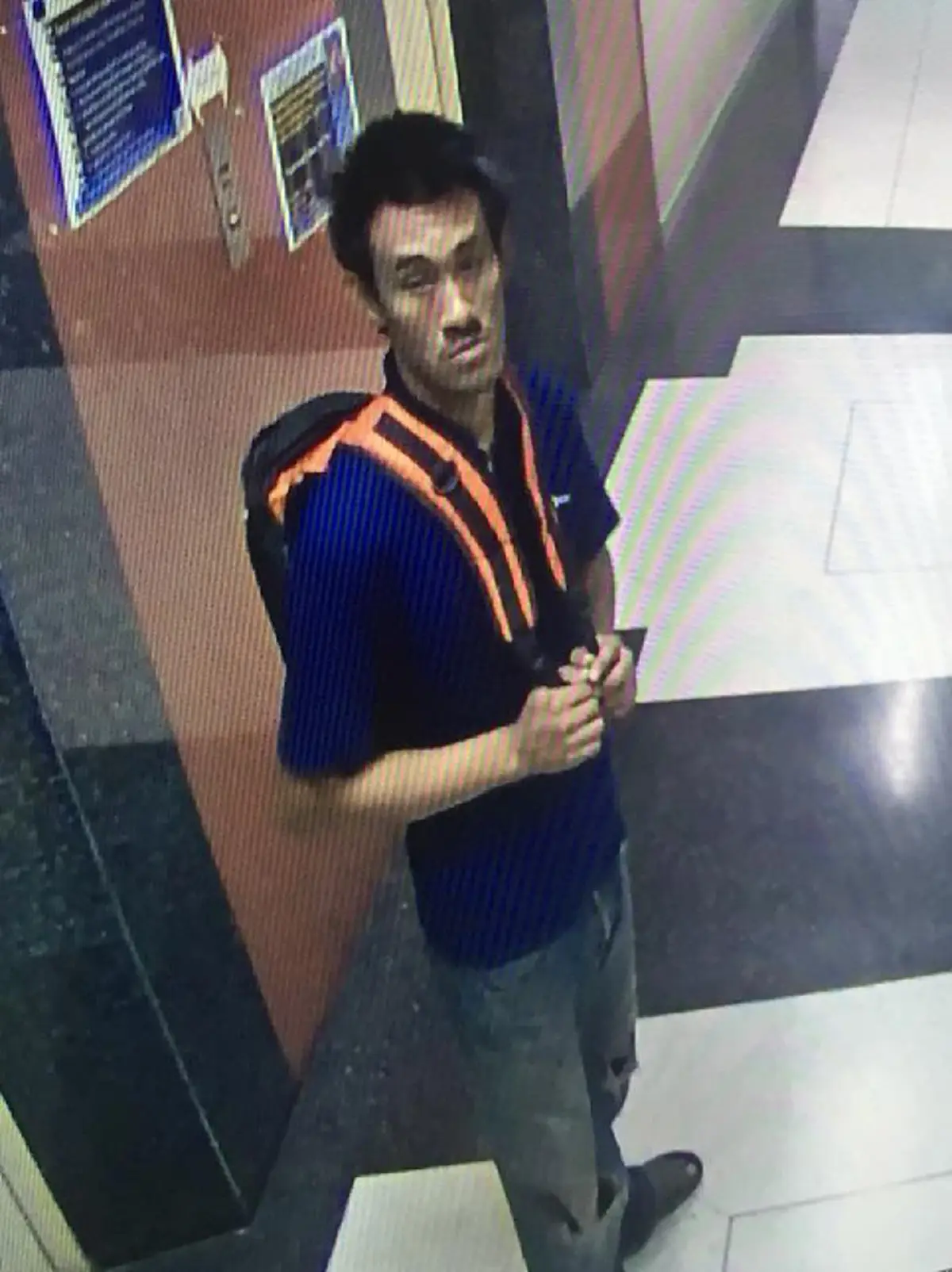 สาวโพสต์คนร้ายฉกเงิน - โน๊ตบุ๊ค ในนั้นมีของสำคัญมากคือธีสิสทั้งฉบับ (คลิป)