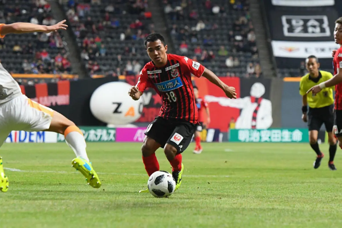 "ชนาธิป"ผงาดคว้ารางวัล"นักเตะเเห่งปี"2018  เพื่อนร่วมทีมยกเป็นสุดยอดเเข้งเบอร์1 ของ"ซัปโปโร"