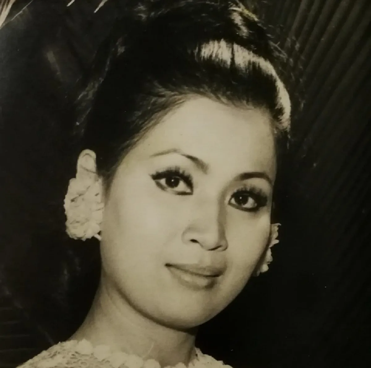 ยลโฉม"เพชรา เชาวราษฎร์ " ในงานวันเกิดอายุ 76 ปี  หวานน้ำตาลจืด "ชรินทร์ นันทนาคร" ร้องเพลงหวนถึงความหลัง(คลิป)