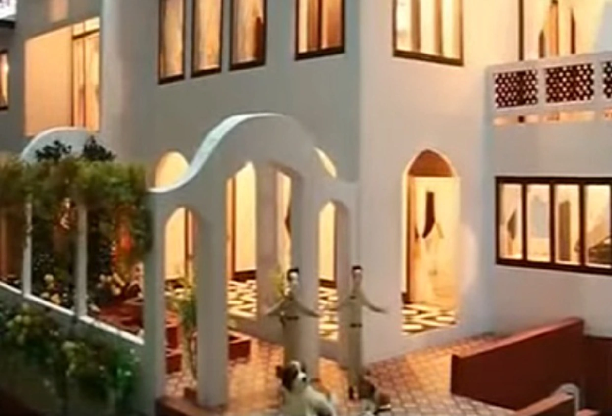 ยิ่งดูยิ่งใจหาย..ชมเครื่องกระดาษ(กงเต๊ก) จำลองเป็นรูปพระตำหนักเปี่ยมสุขและของใช้ส่วนพระองค์ ของในหลวงรัชกาลที่๙ อันแสนงดงาม ในพิธีบำเพ็ญกุศล