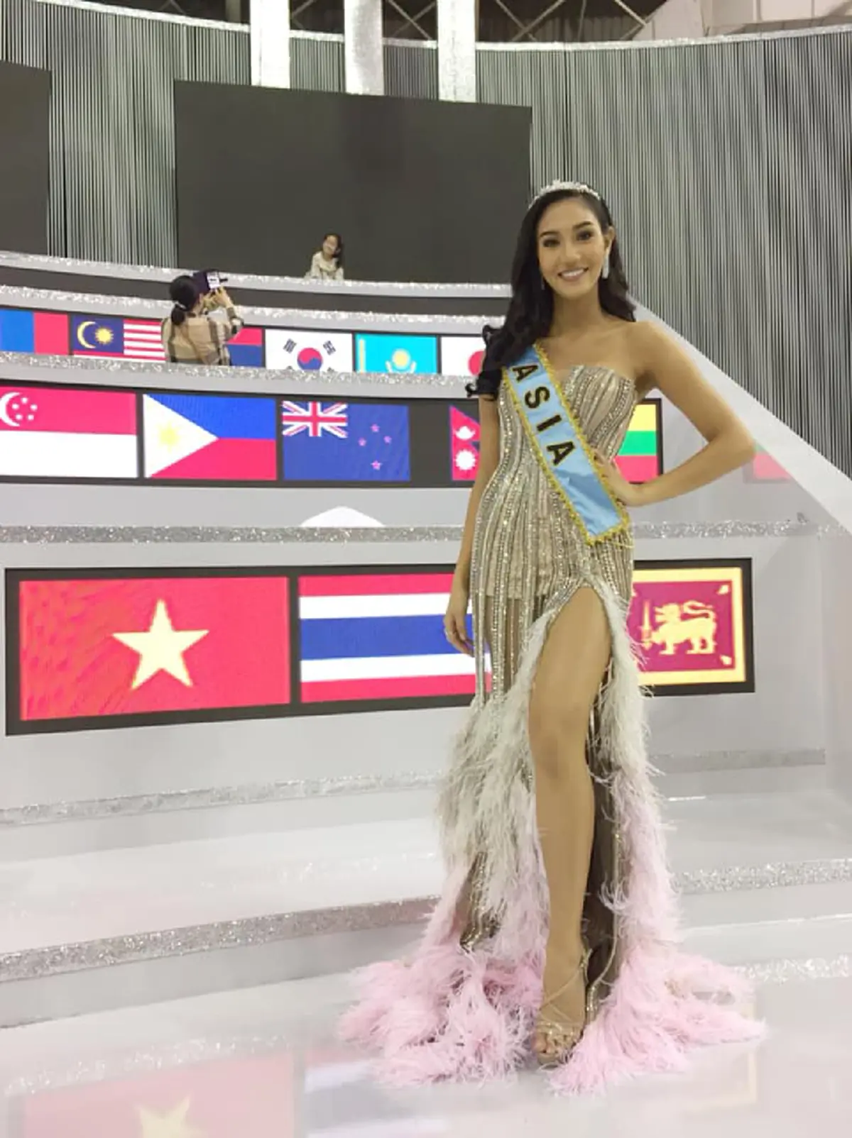 "นิโคลีน พิชาภา" สร้างประวัติศาสตร์ในรอบ 68 ปี คว้าตำแหน่งรองอันดับ 1 มิสเวิลด์ 2018