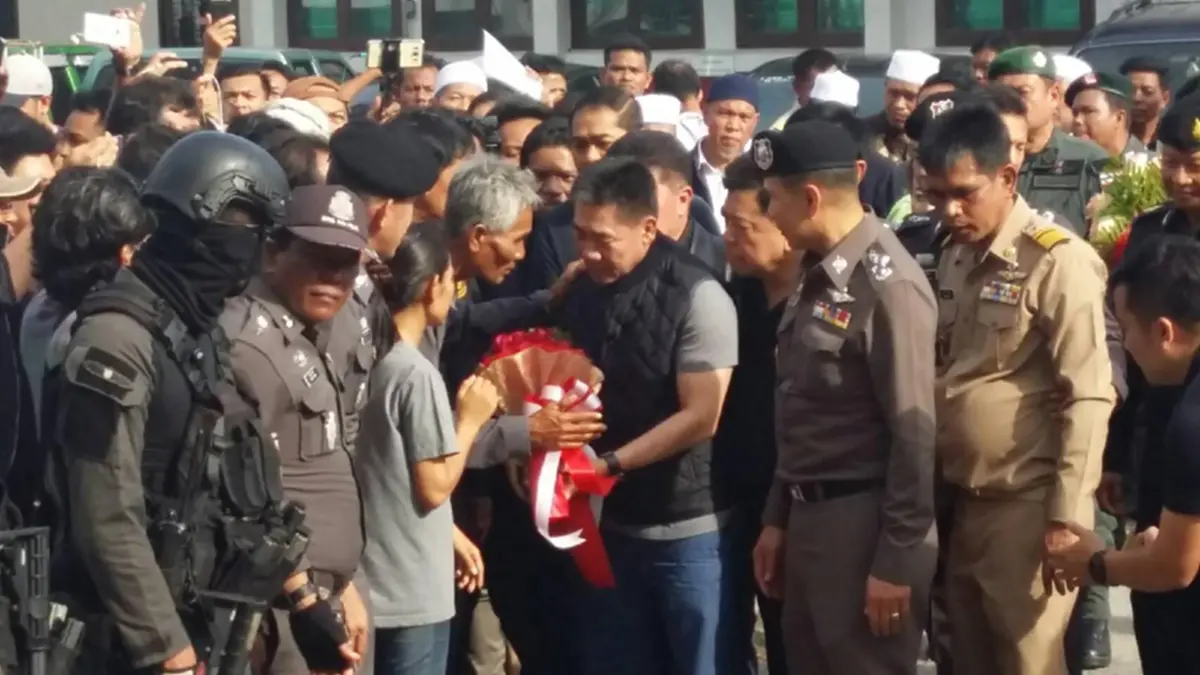 เคลียร์ชัด!!"บิ๊กแป๊ะ" ยันทีมฆ่า"ลายพราง" ไม่มี "ทหาร-ตำรวจ" ข้องเกี่ยว จะมีก็แต่อดีต "ยาม" เท่านั้น!!?? (เจอดี-มีคลิป)