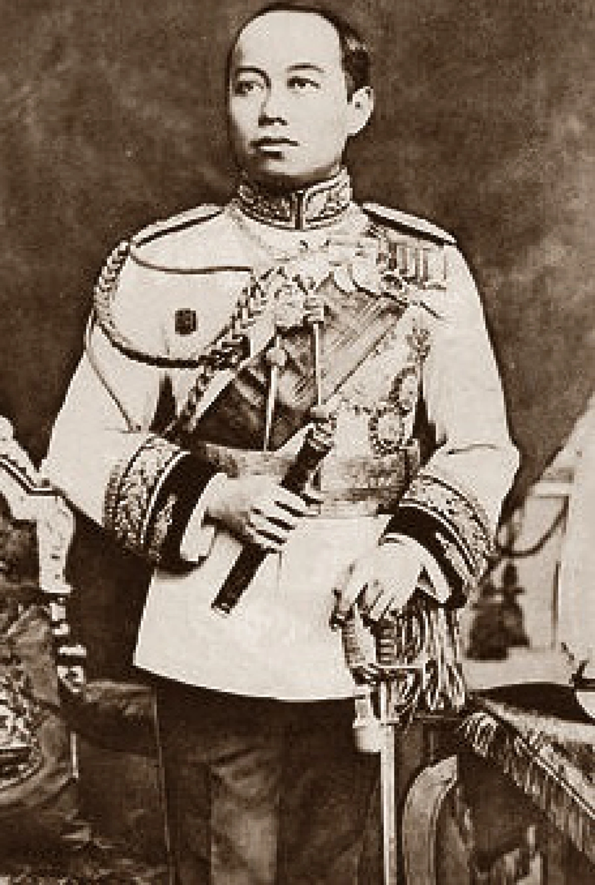 ใต้ร่มฉัตรจอมทัพไทย!! ๑๑๔ ปี "พระคฑาจอมพลองค์แรกแห่งสยาม" ในสมัย ร.๕ สู่ "พระคฑาจอมทัพภูมิพล" สมพระเกียรติ "พระมหากษัตริย์ไทย" #วันนี้ในอดีต