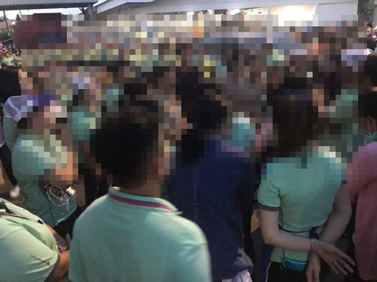 "พนง."กว่า600 คน รวมตัวประท้วงปิดบริษัท ไม่พอใจโบนัสน้อยกว่าปีก่อน