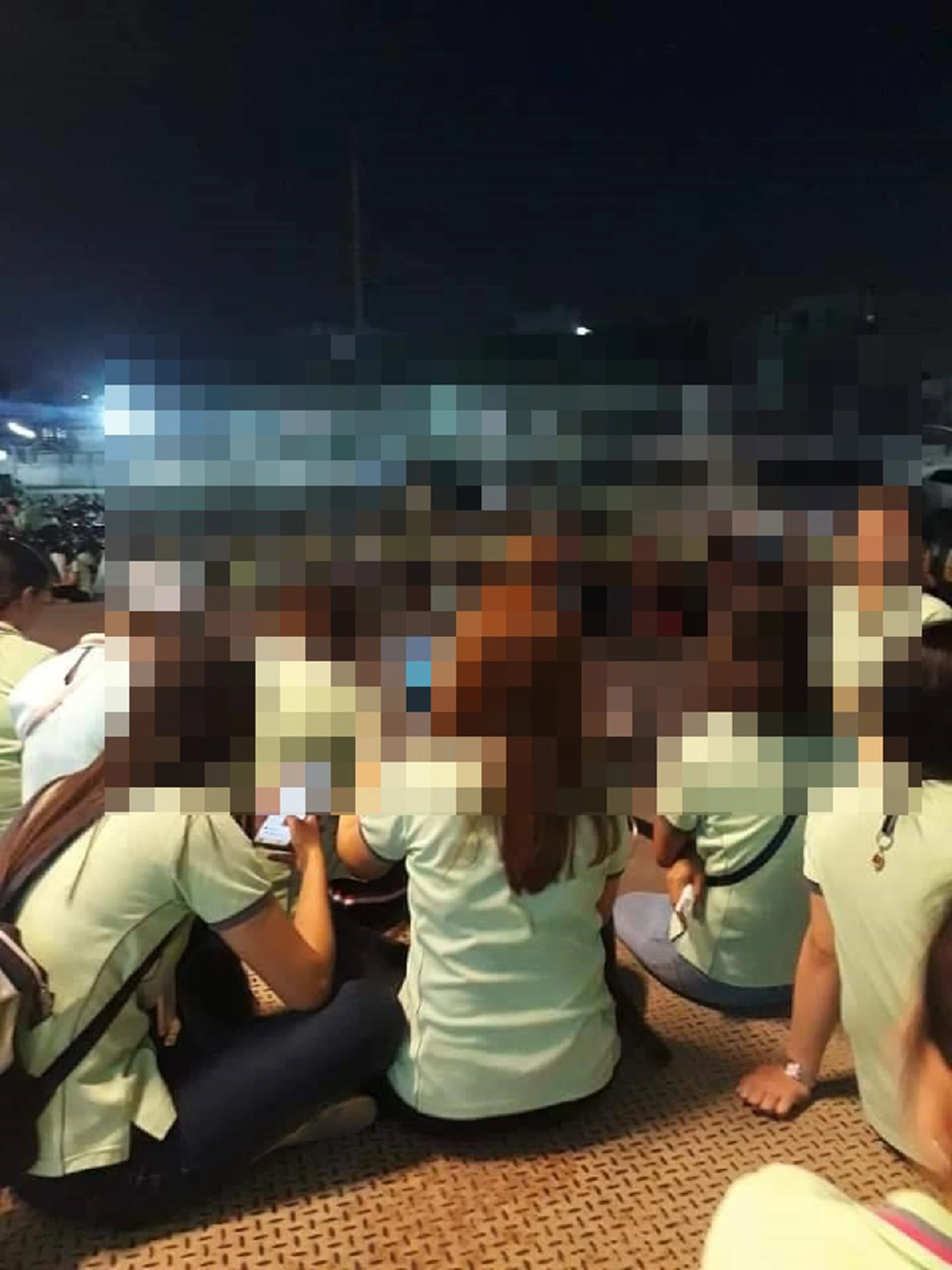 "พนง."กว่า600 คน รวมตัวประท้วงปิดบริษัท ไม่พอใจโบนัสน้อยกว่าปีก่อน