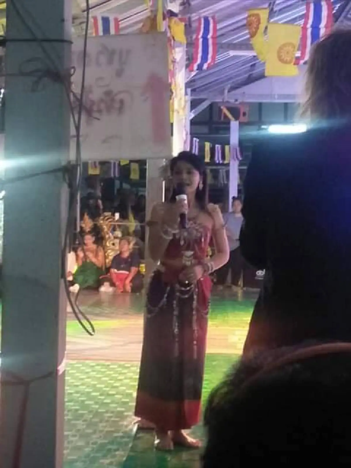 "ต่าย อรทัย" ร้องเพลงร่ายรำบวงสรวง “องค์ปู่นาคาโส”