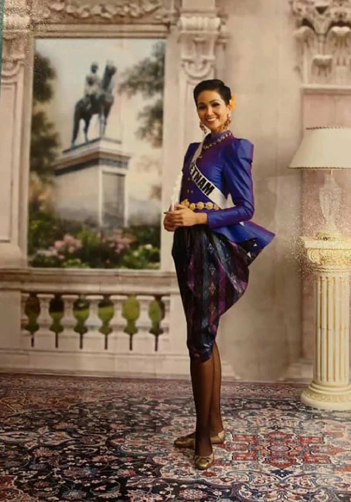 "มิสเวียดนาม" ตัดสินใจซื้อสร้อยไข่มุกให้แม่ผู้บังเกิดเกล้า หลังนำเงินรางวัลประกวดนางงามสร้างห้องสมุดให้เด็กๆตามคำสอนเรื่องแบ่งปัน