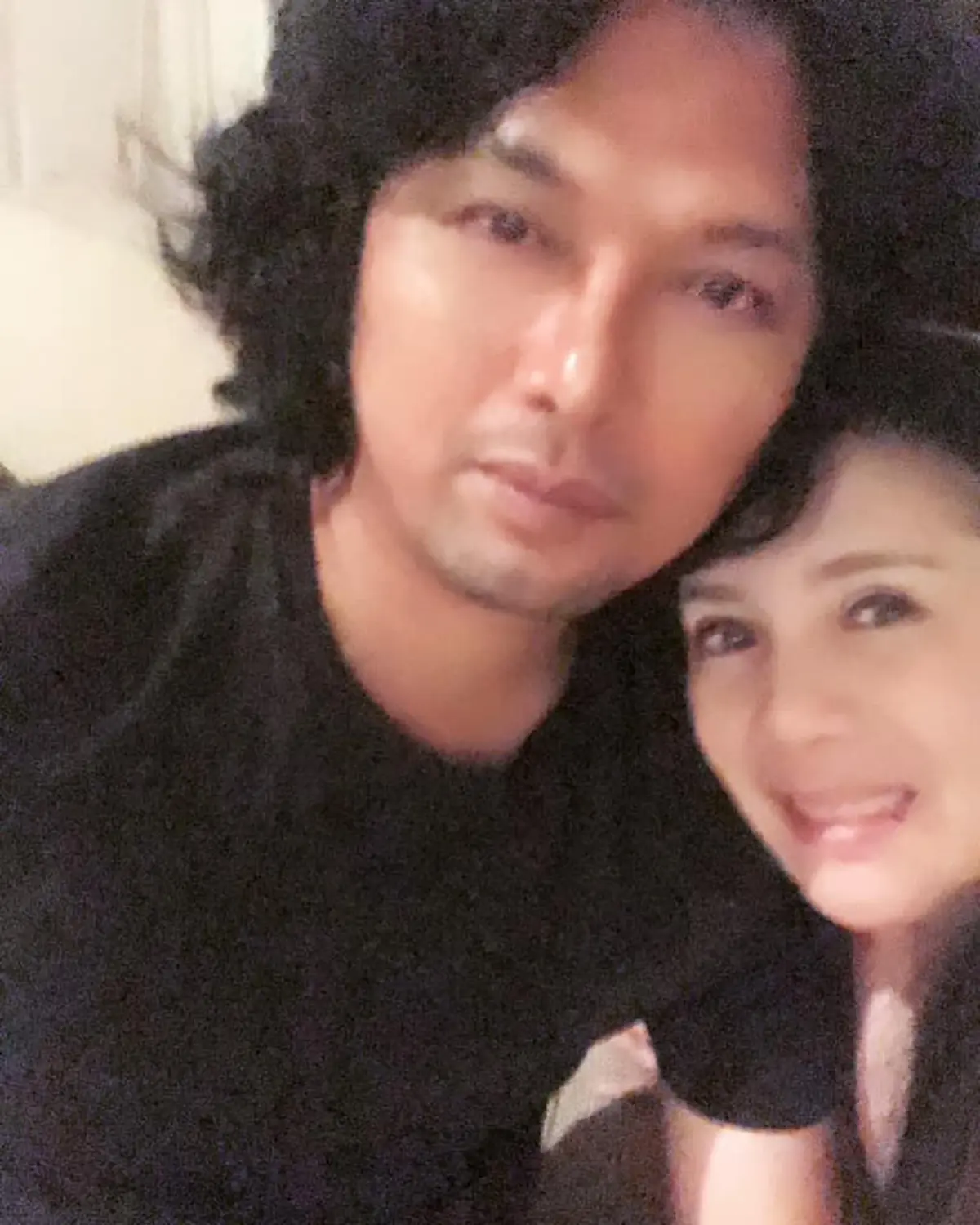 เปิดโพสต์ สาวอีฟ ท่องบทสวดแผ่เมตตา จุดแตกหัก กานต์ บุกบ้านด่ากราด ทวงอดีตสามี เสก โลโซ ขอคืนความรักให้ลูกๆ