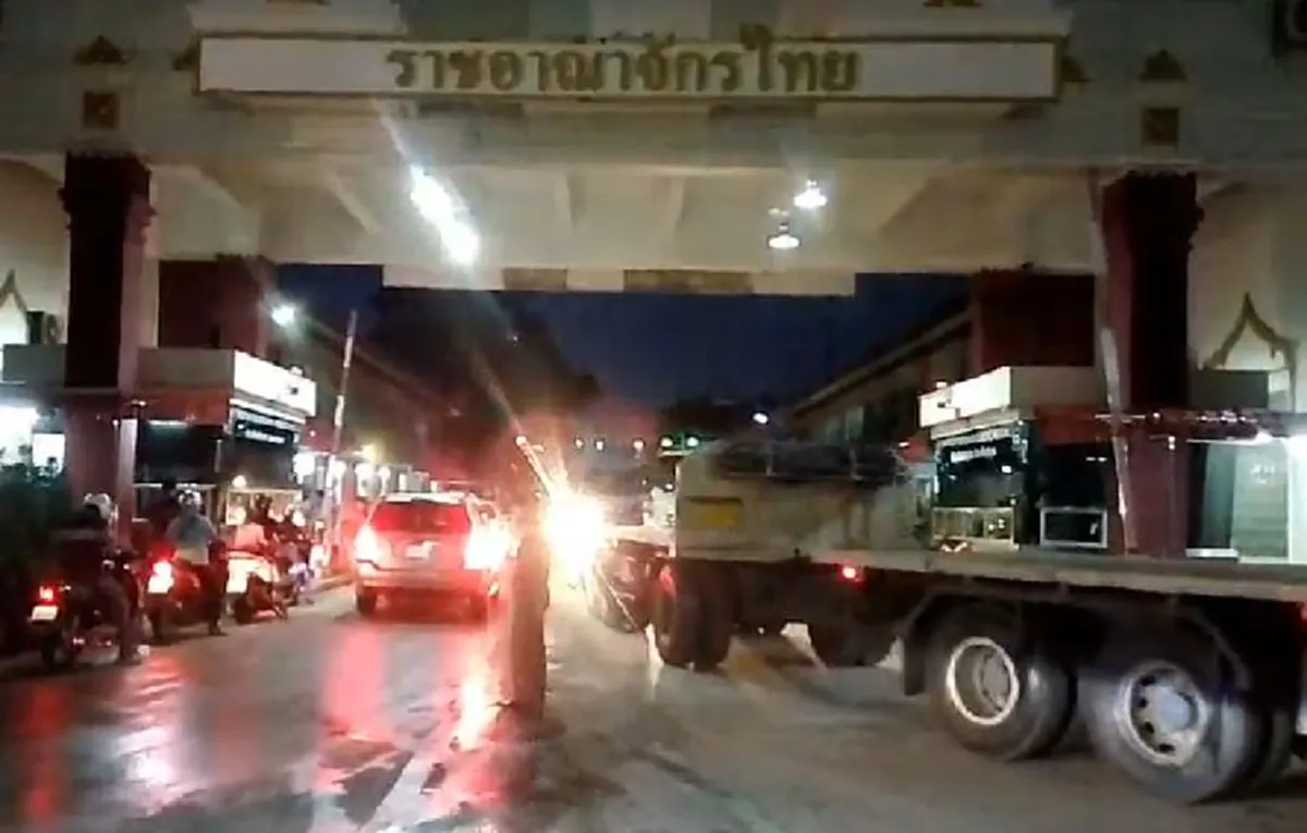 เตรียมตัวชดใช้กรรม คุมตัว"เสี่ยอ้วน"ข้ามเเดน หลบกองทัพสื่อฯ ถึงกทม.เเล้ว เตรียมเปิดเเถลงข่าว??(คลิป)