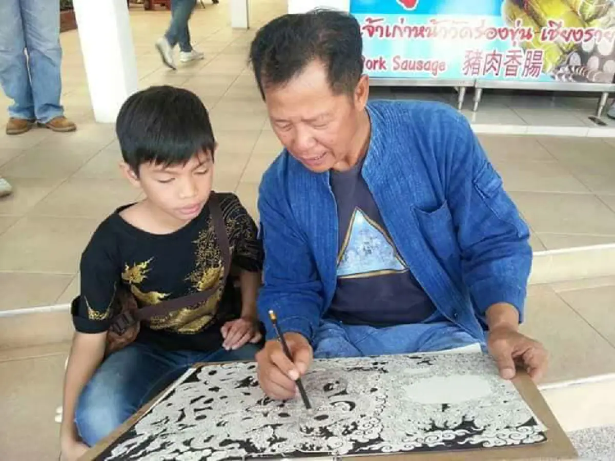 "น้องอามานี่" หนุ่มน้อยวัย 12 ความสามารถเกินตัว สร้างผลงานศิลปะสวยจนผู้ใหญ่ต้องยอมรับ(คลิป)