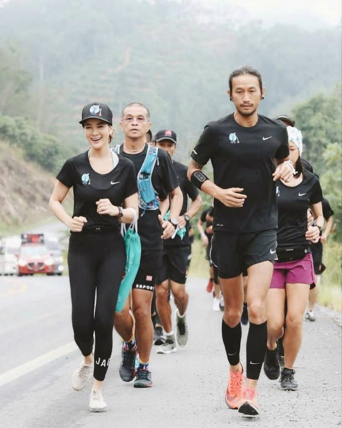 "ก้อย รัชวิน" โพสต์ IG ส่วนตัว ที่ทำให้แฟนๆสุดฟิน...ยิ่งกว่าดูละครหลังข่าว !!! "ก้าวคนละก้าว" เป็นโลกในอุดมคติ...ที่ทุกคนฝันถึง !!!